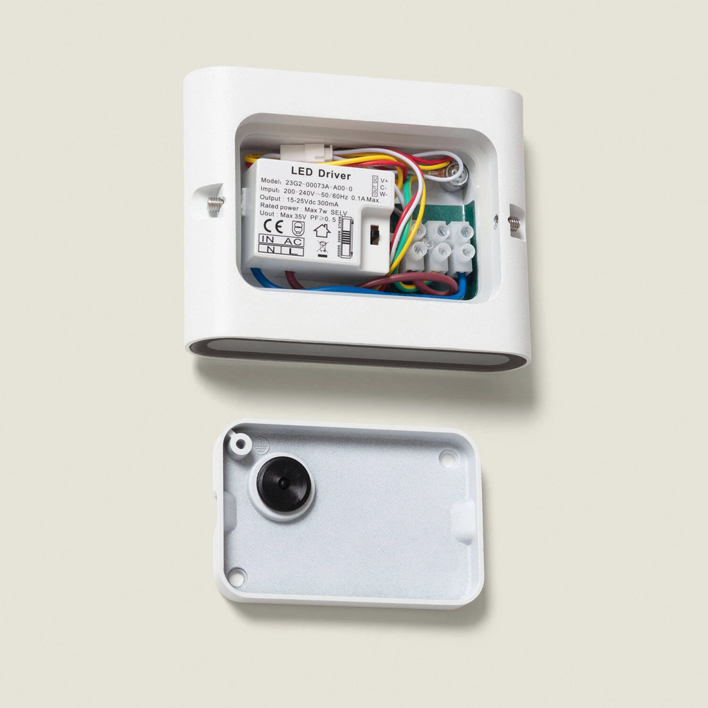 aplique-de-pared-exterior-led-iluminacion-doble-cara-aluminio-luming-7.jpg.webp